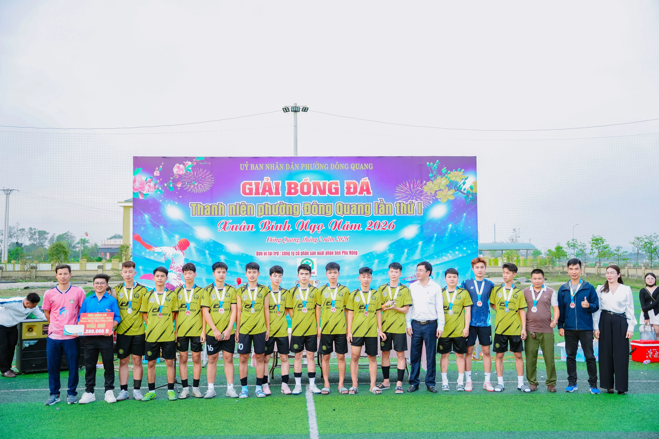 Giải bóng đá Thanh niên phường Đông Quang thành công tốt đẹp