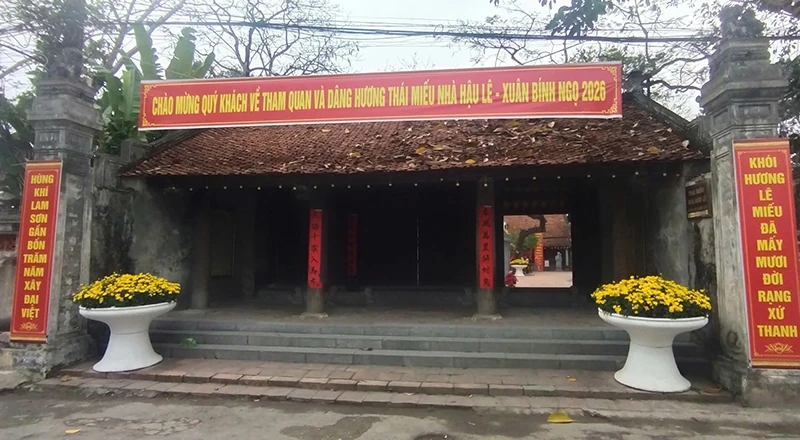 Cuộc đời đức vua Lê Thần Tông và các bà phi