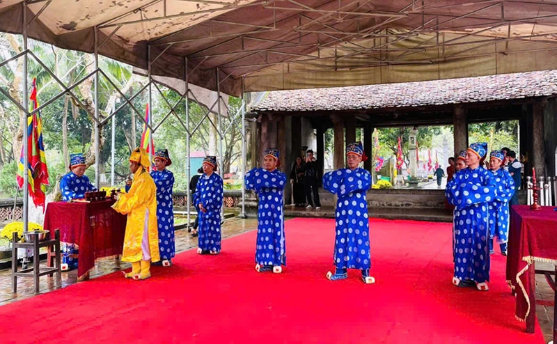 Du xuân nơi làng cổ