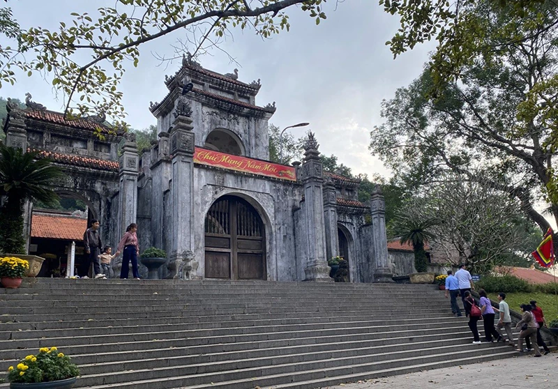 Bậc nữ nhân qua những chuyện kể lưu danh sử sách