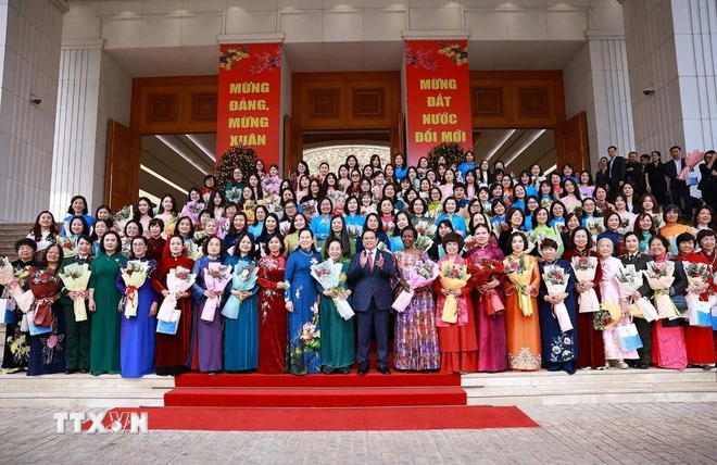 Thủ tướng đề xuất tổ chức giải thưởng Phụ nữ tài năng, sáng tạo và cống hiến”