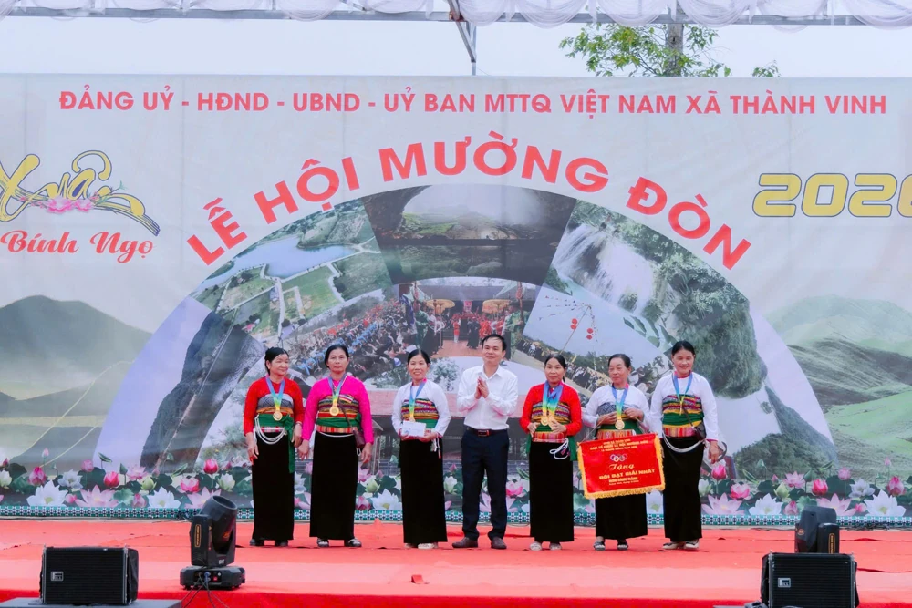 Tháng Giêng trẩy hội Mường Đòn