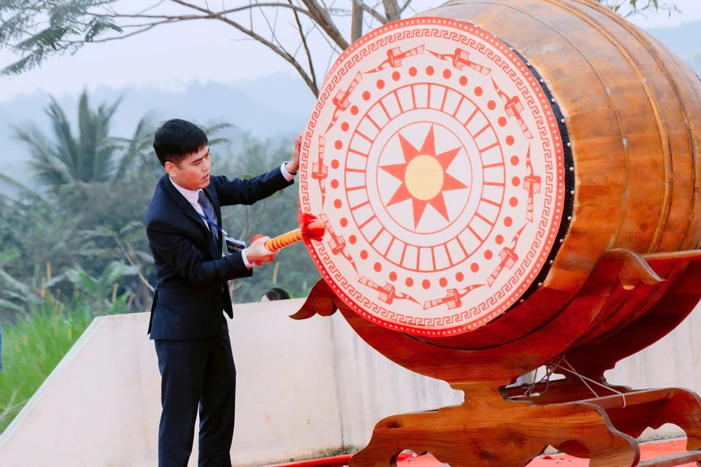 Tháng Giêng trẩy hội Mường Đòn