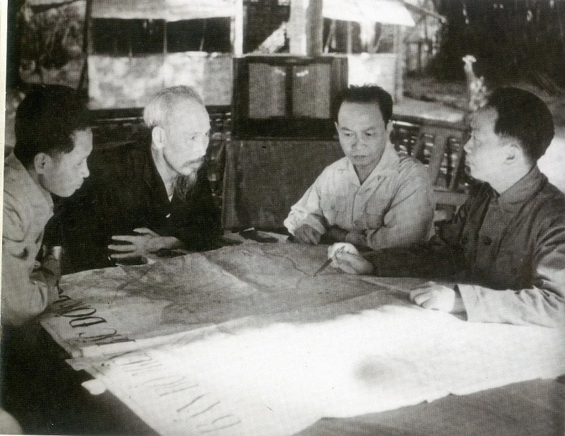 Ngày này năm xưa (5/3): Bác Hồ căn dặn “Kiên quyết chống quan liêu, mệnh lệnh”