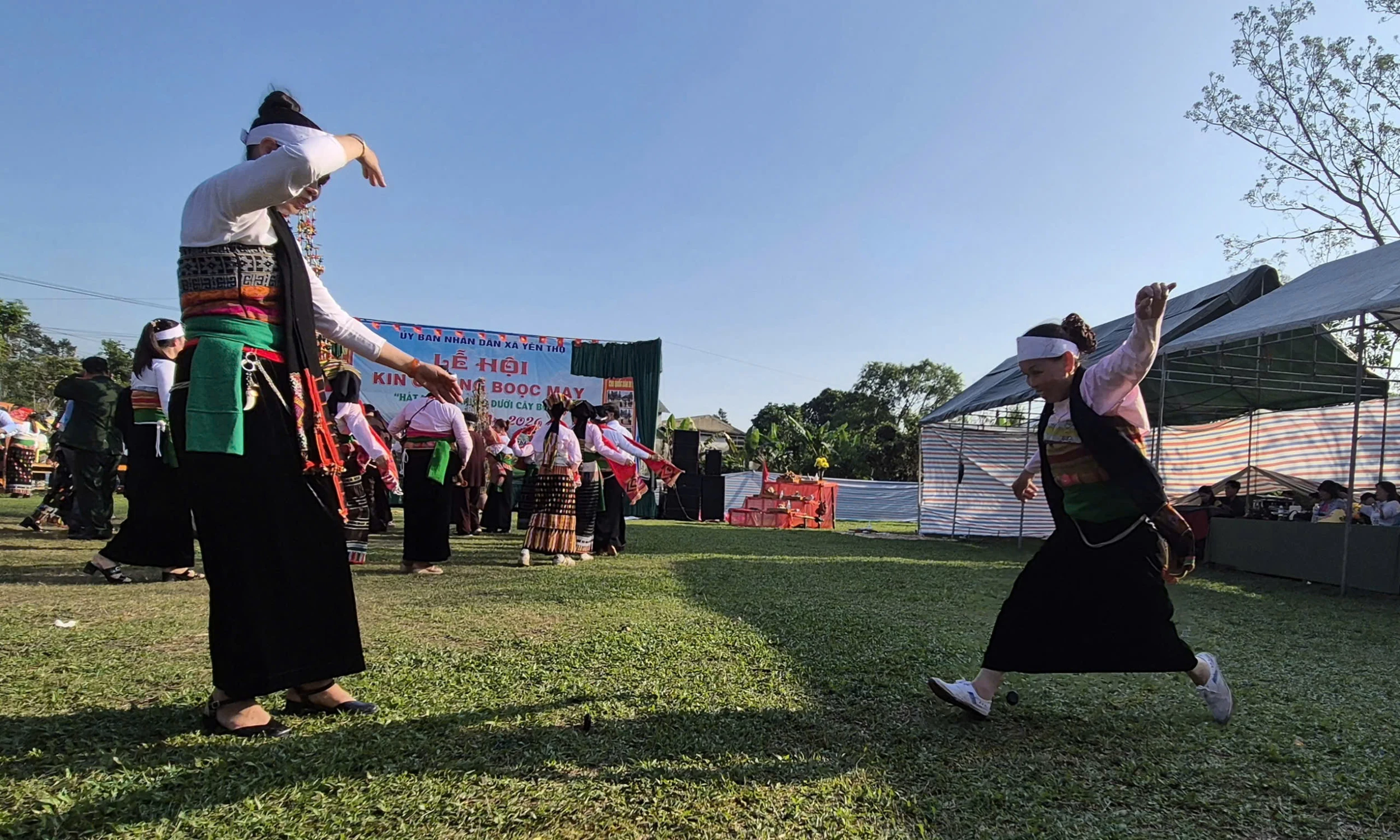 Rộn ràng Lễ hội Kin Chiêng Boọc Mạy xuân Bính Ngọ 2026