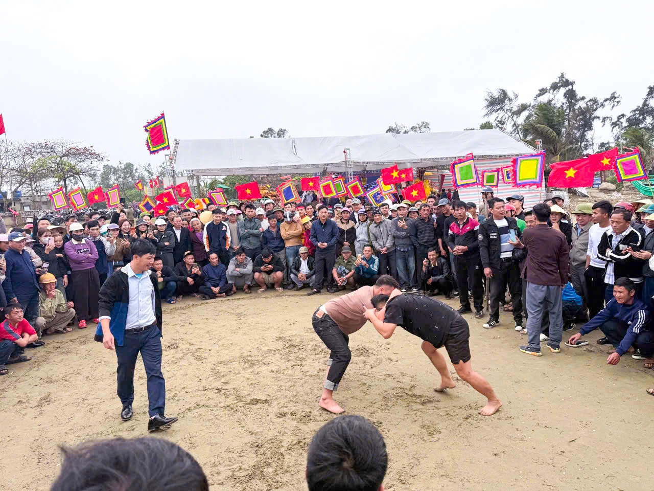 Đặc sắc thể thao dân tộc trong các lễ hội xuân