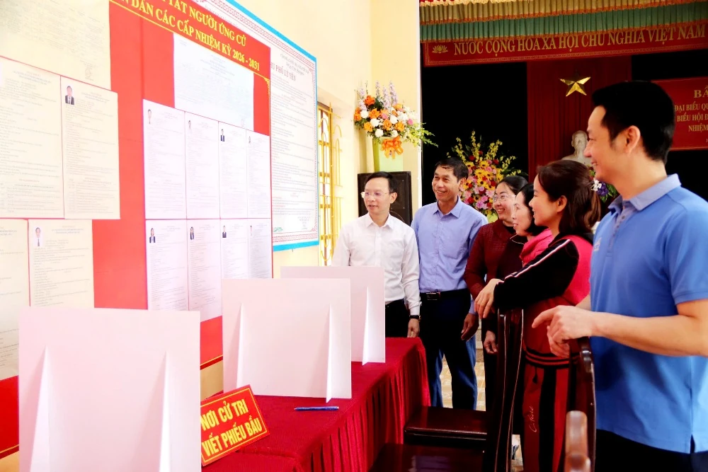 Xã Yên Định rực rỡ cờ hoa, sẵn sàng cho ngày hội toàn dân đi bầu cử