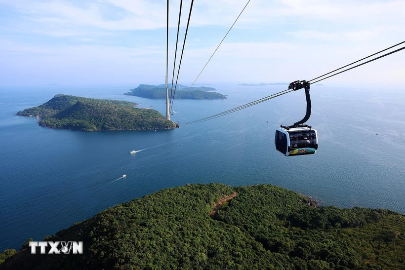 Việt Nam có 3 tuyến cáp treo ngắm cảnh ngoạn mục nhất ở khu vực châu Á