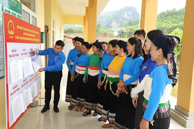 Sắc xanh tuổi trẻ đồng hành cùng ngày hội non sông