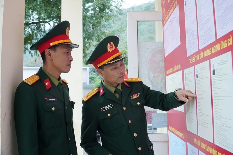 Những hình ảnh đẹp trước ngày bầu cử ở xã vùng biên