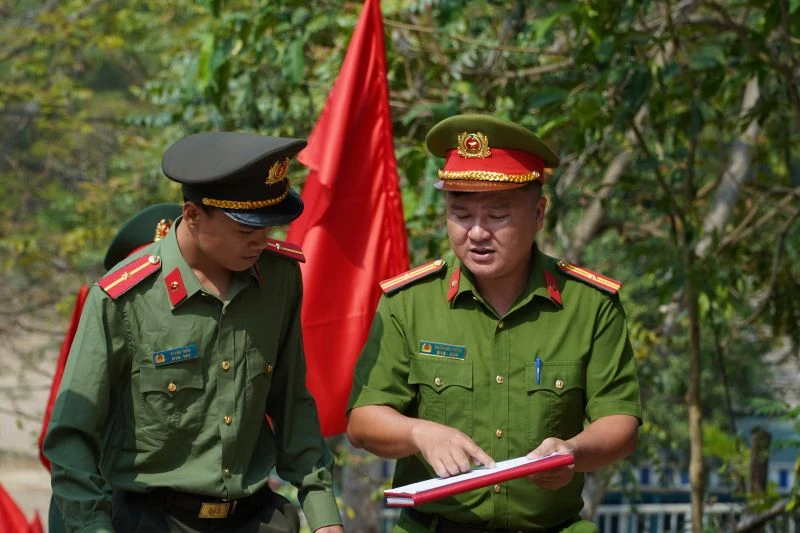 Những hình ảnh đẹp trước ngày bầu cử ở xã vùng biên