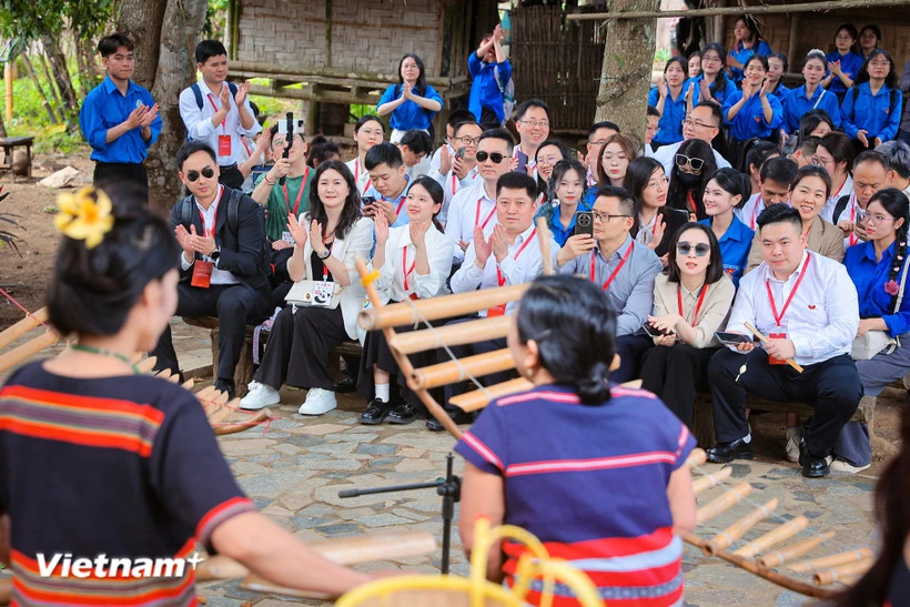 Bộ Dân tộc và Tôn giáo xem xét bãi bỏ nhiều văn bản không còn phù hợp