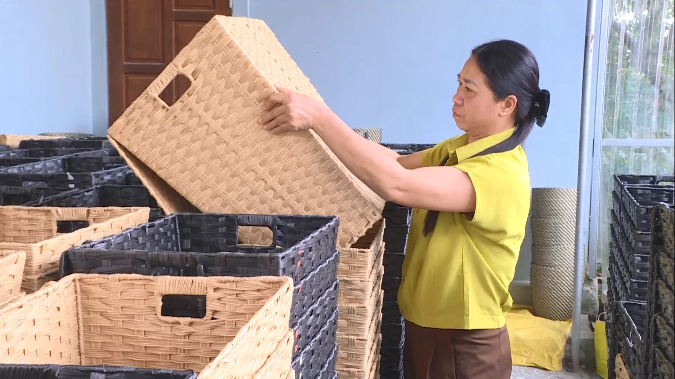 Giữ lửa nghề nhựa xiên Thiệu Toán