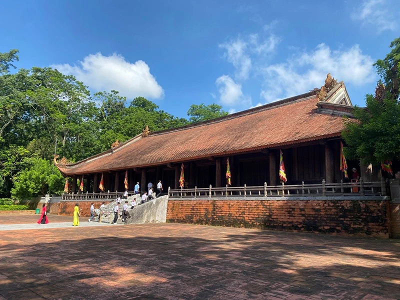 Phạm Vấn: “Giành đất, hạ thành... biết mấy công lao”