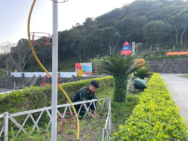 Khát vọng thanh xuân (Bài 1): Nơi đầu sóng vững vàng tay súng