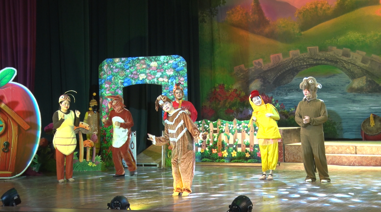 Lan tỏa niềm vui và những bài học nhỏ từ sân khấu thiếu nhi