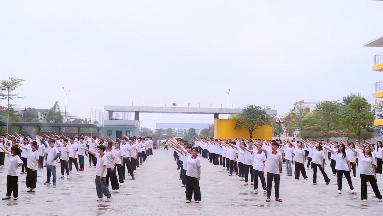 Tiến bước lên Đoàn