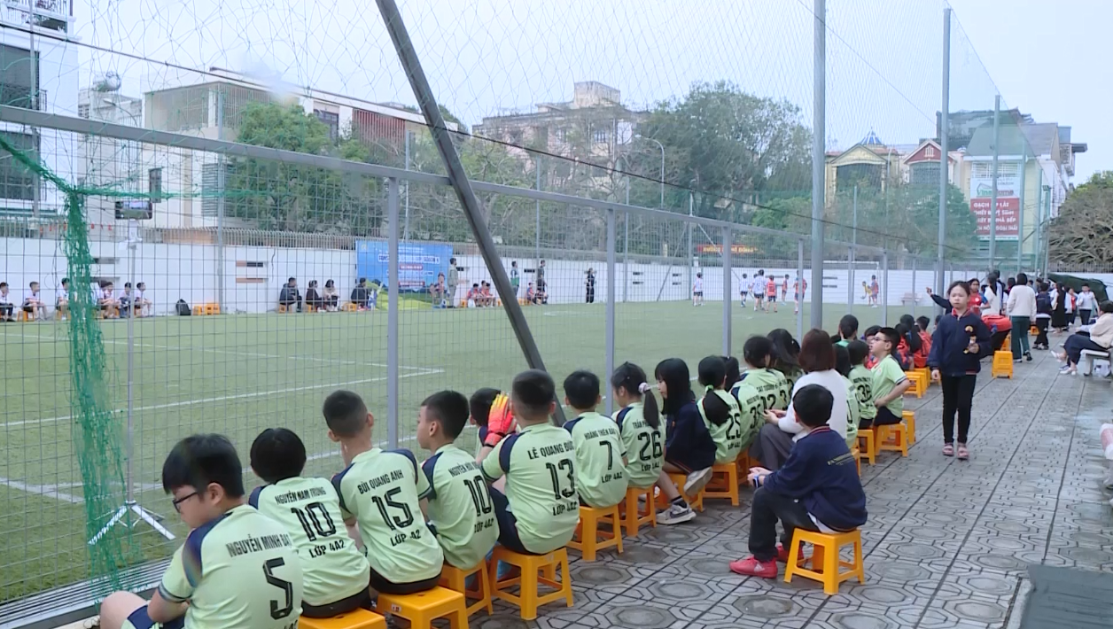 Tiến bước lên Đoàn