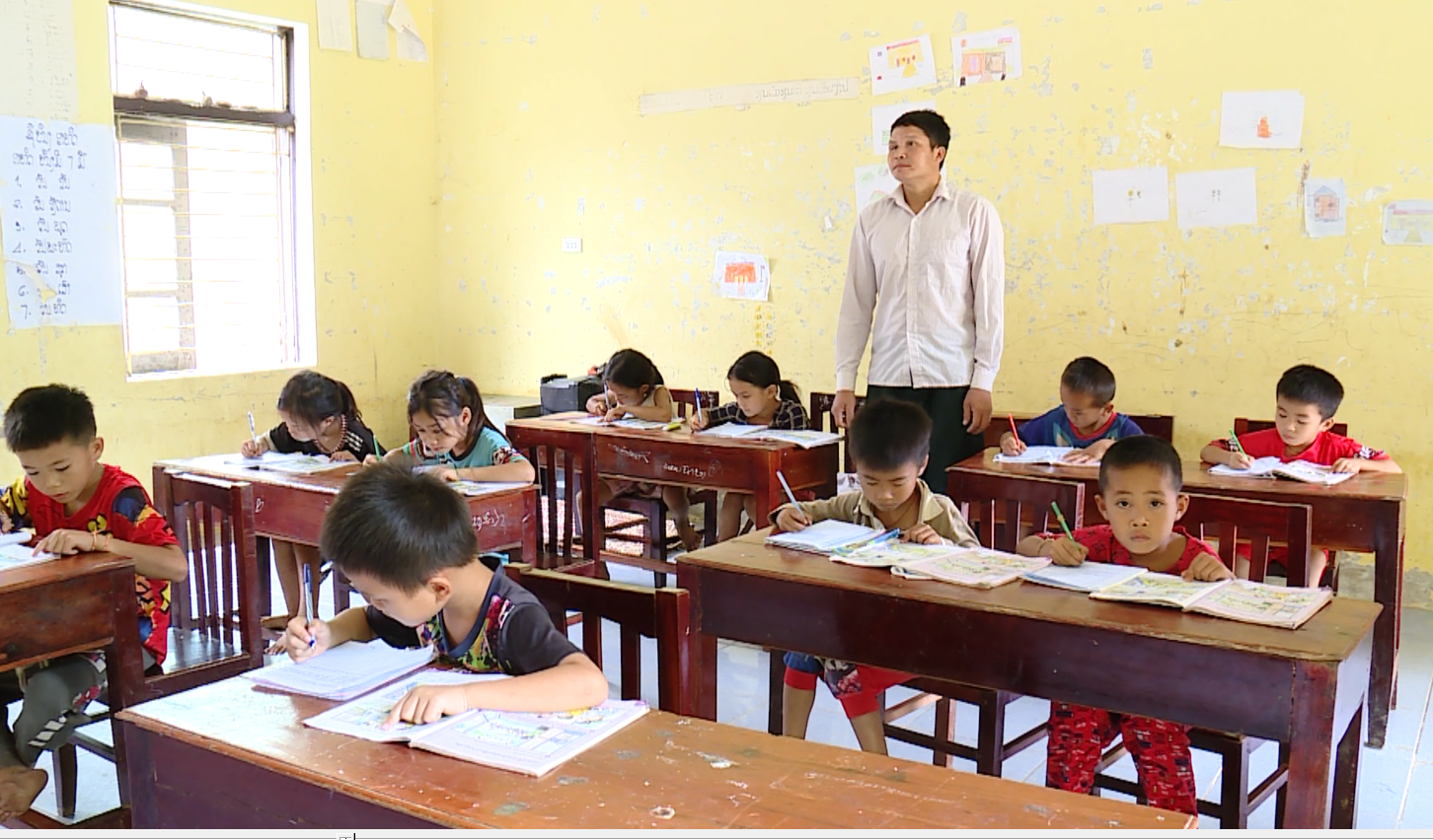 “Gieo mầm” nghĩa tình Thanh Hóa trên đất Hủa Phăn