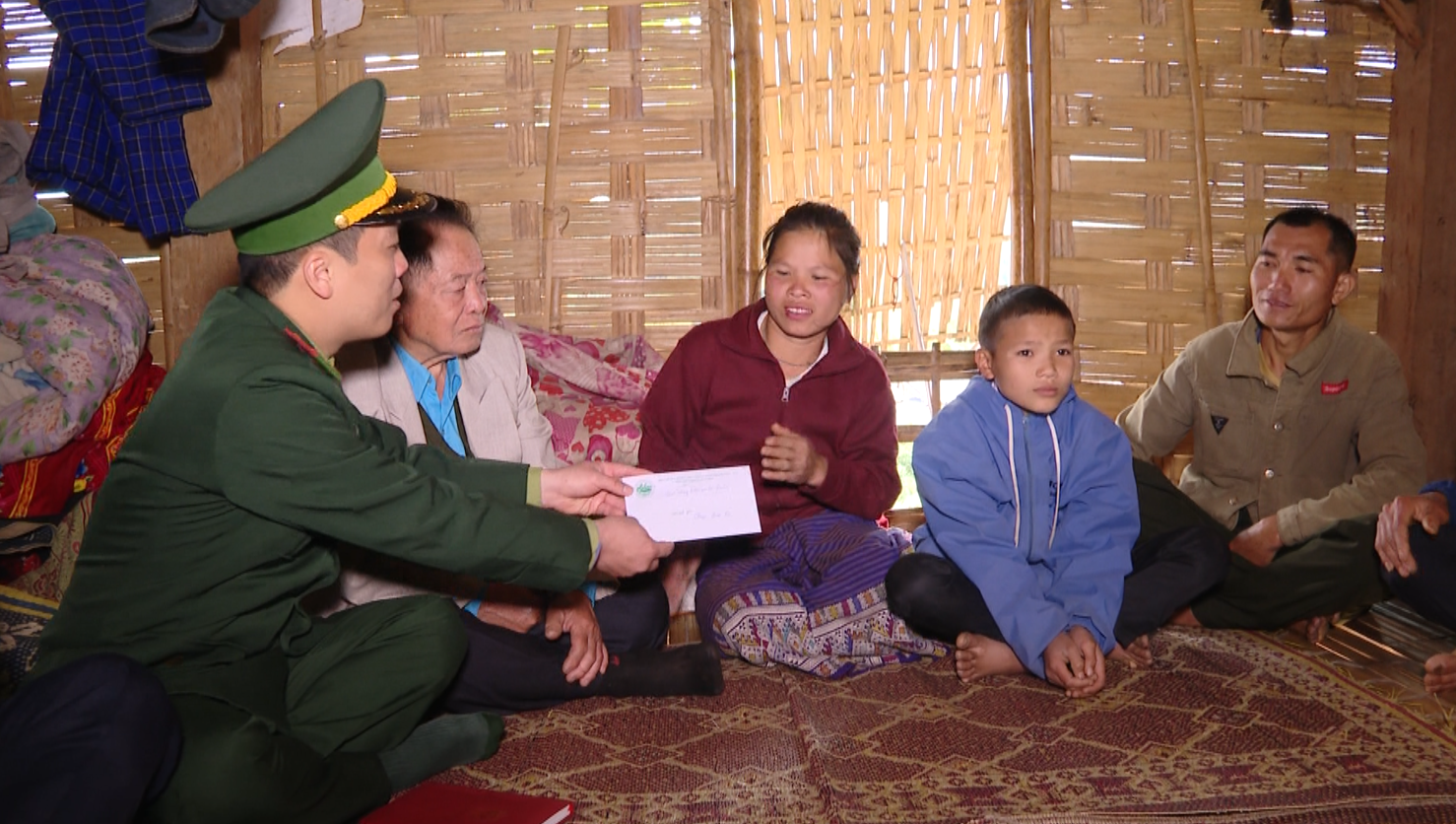 “Gieo mầm” nghĩa tình Thanh Hóa trên đất Hủa Phăn