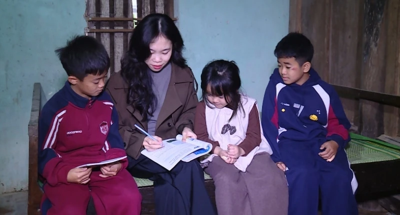 Ươm mầm tri thức, chắp cánh ước mơ