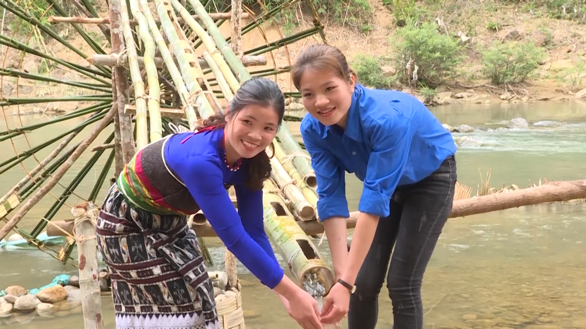 Guồng nước, vẻ đẹp kỳ ảo nơi núi rừng xứ Thanh