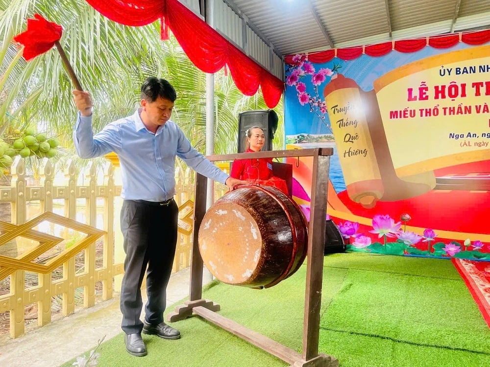 Khai mạc lễ hội truyền thống miếu Thổ Thần và Phủ Mẫu xã Nga An