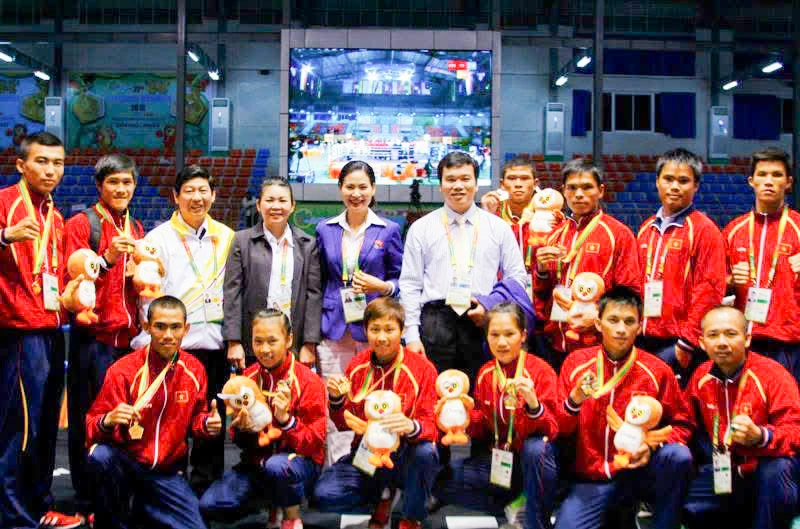 Nước mắt và vinh quang cùng Muay