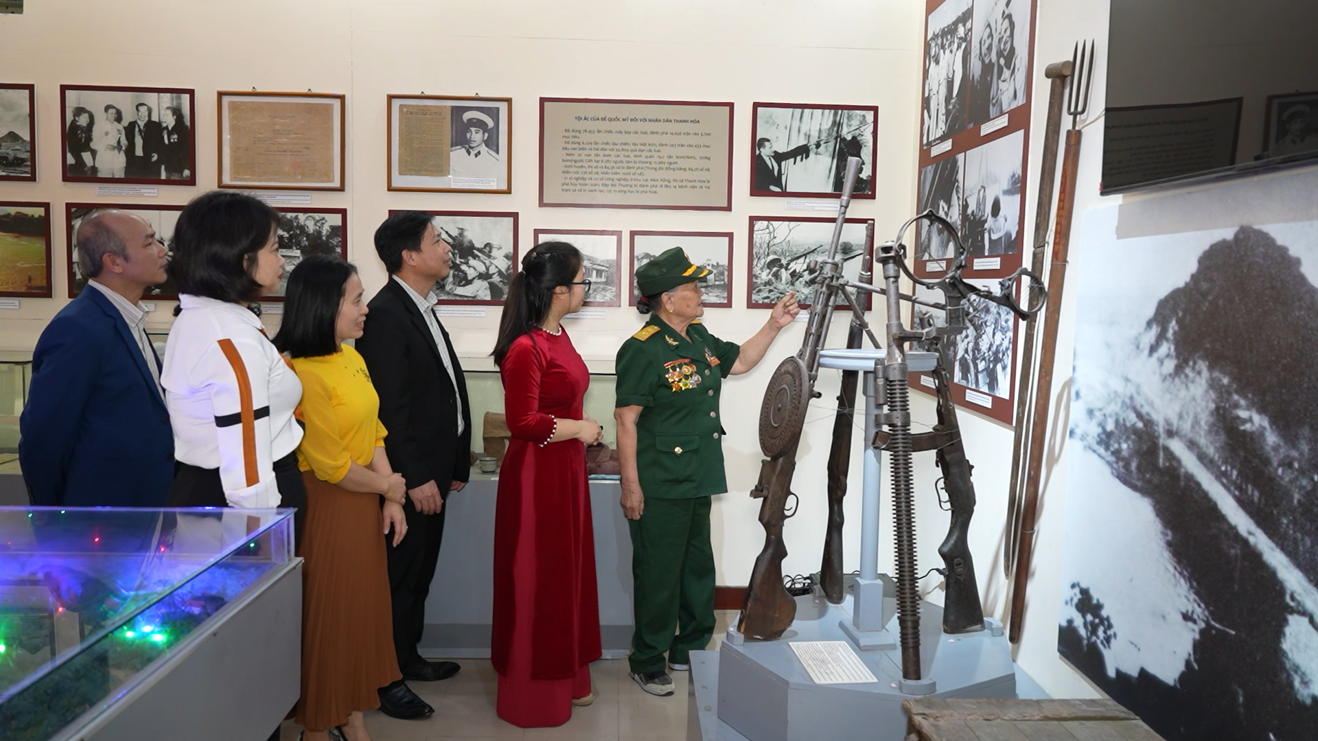 Người con gái Nam Ngạn ngày ấy và bây giờ