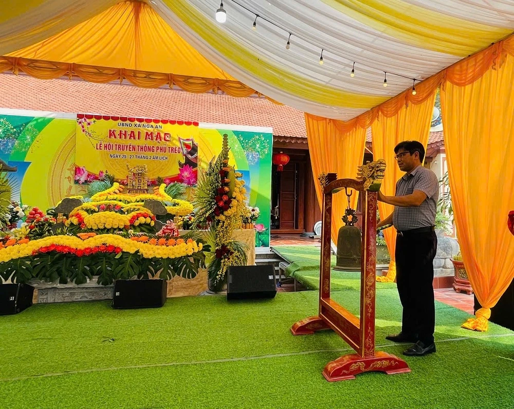 Khai mạc lễ hội Phủ Trèo, xã Nga An