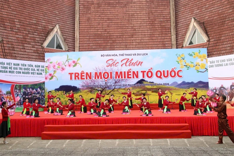 Đưa Ngũ trò Viên Khê đến gần hơn với công chúng