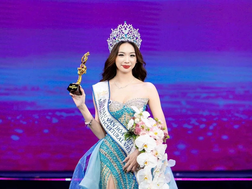 Chung kết Miss Multicultural Vietnam 2026: Nữ sinh nhỏ tuổi nhất đăng quang