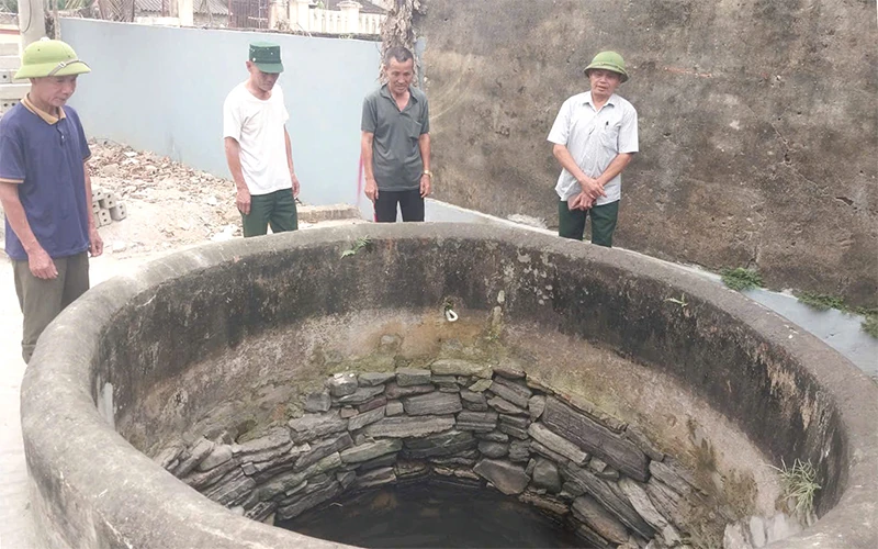 Phía sau cổng làng (Bài 3): Gắn kết nguồn cội