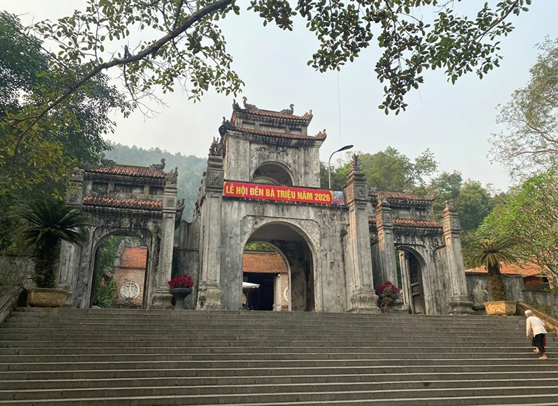 Theo dấu Bà Triệu