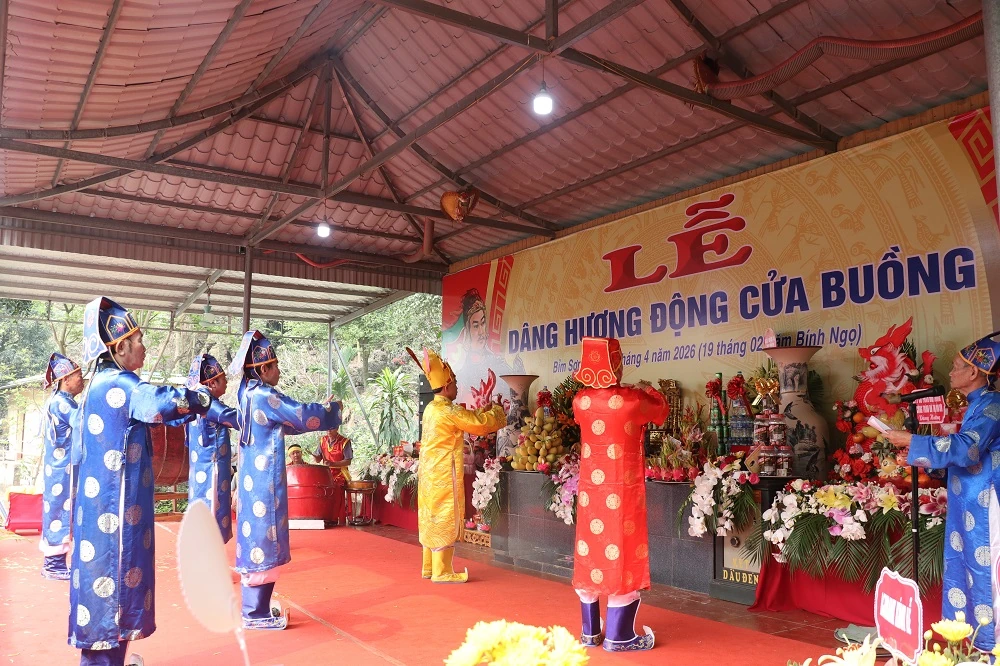 Lễ dâng hương động Cửa Buồng năm 2026