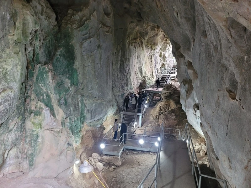 [Thanh Hóa xưa và nay] Hang Con Moong - Bảo tàng lưu dấu những nền văn hóa cổ xưa