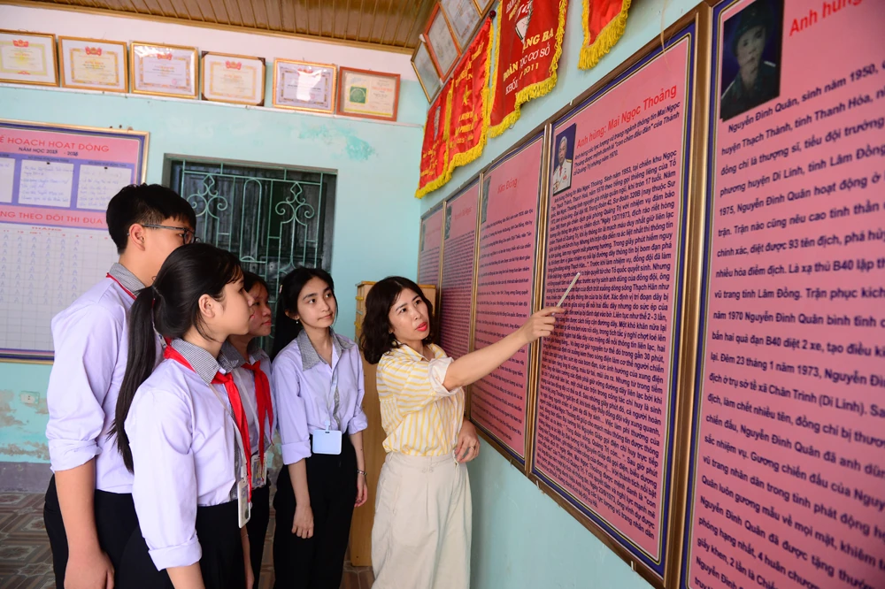 Người trẻ viết tiếp những câu chuyện lịch sử (Bài 1): Yêu quê hương qua từng trang sách