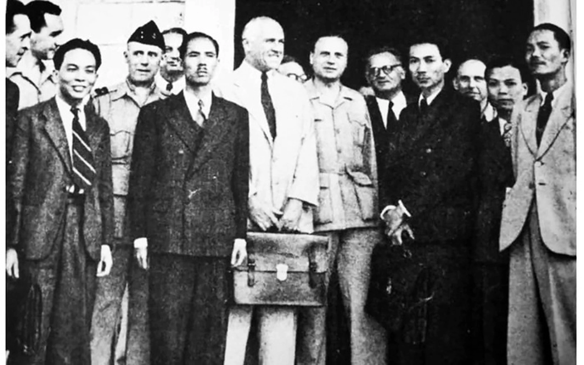 Ngày này năm xưa (18/4): Lần đầu tiên Việt Nam xuất hiện tại một diễn đàn quốc tế lớn với tư cách là một quốc gia độc lập và có chủ quyền