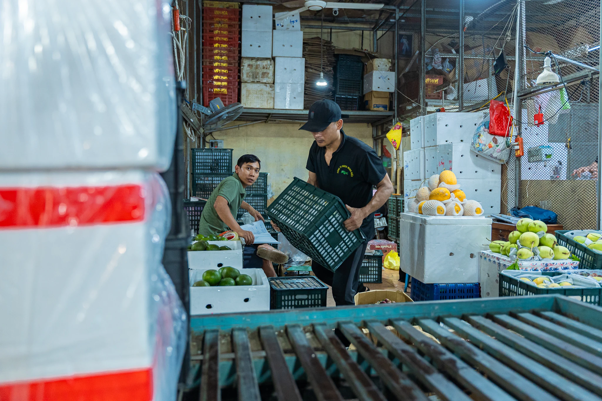 Phía sau những mùa hoa thức muộn