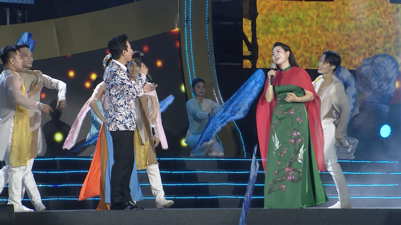 Biển hát tình ca