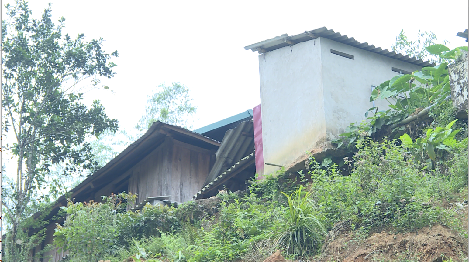 Xây dựng các khu tái định cư, ổn định đời sống người dân vùng nguy cơ lũ ống, lũ quét, sạt lở