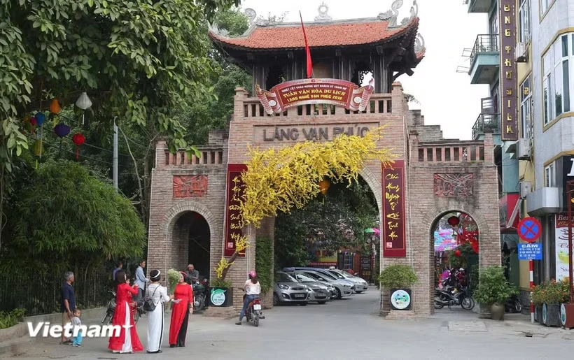 Khi làng lụa trở thành điểm đến: Trung tâm dệt ở Kyoto và gợi mở cho Vạn Phúc