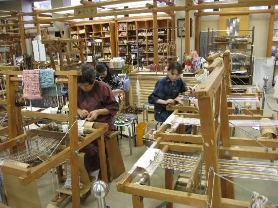 Khi làng lụa trở thành điểm đến: Trung tâm dệt ở Kyoto và gợi mở cho Vạn Phúc