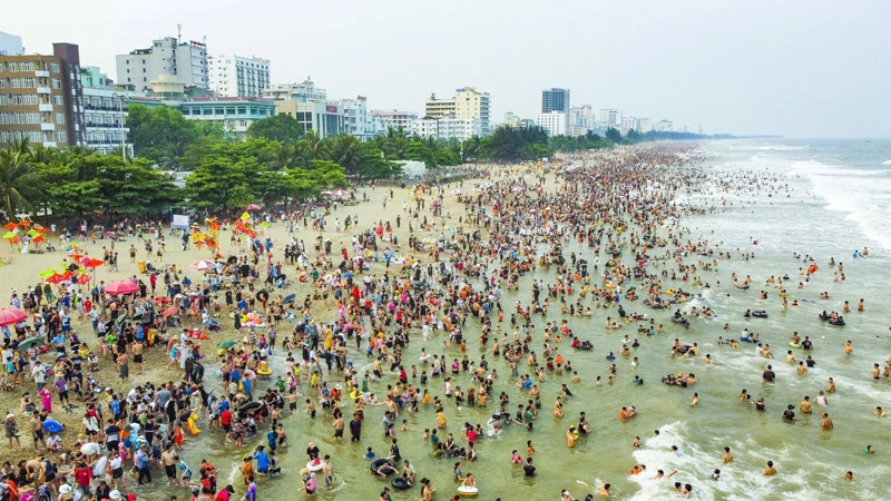 Khơi dậy tiềm năng từ biển (Bài 1): Biển hát - Khát vọng vươn xa