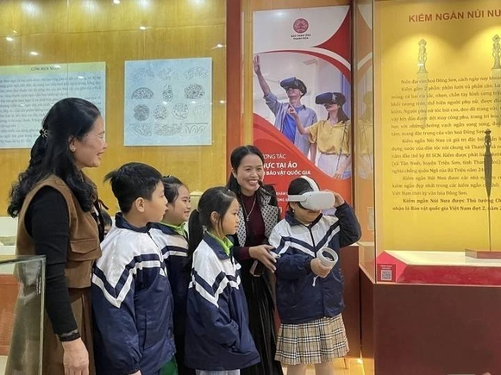 Người trẻ viết tiếp câu chuyện lịch sử (Bài cuối): Khi giá trị lịch sử trở thành động lực phát triển