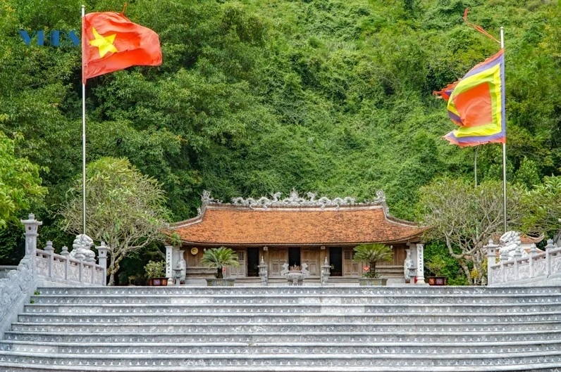 [Thanh Hóa xưa và nay] Đền thờ Mai An Tiêm - Huyền tích dưa hấu trên đảo hoang