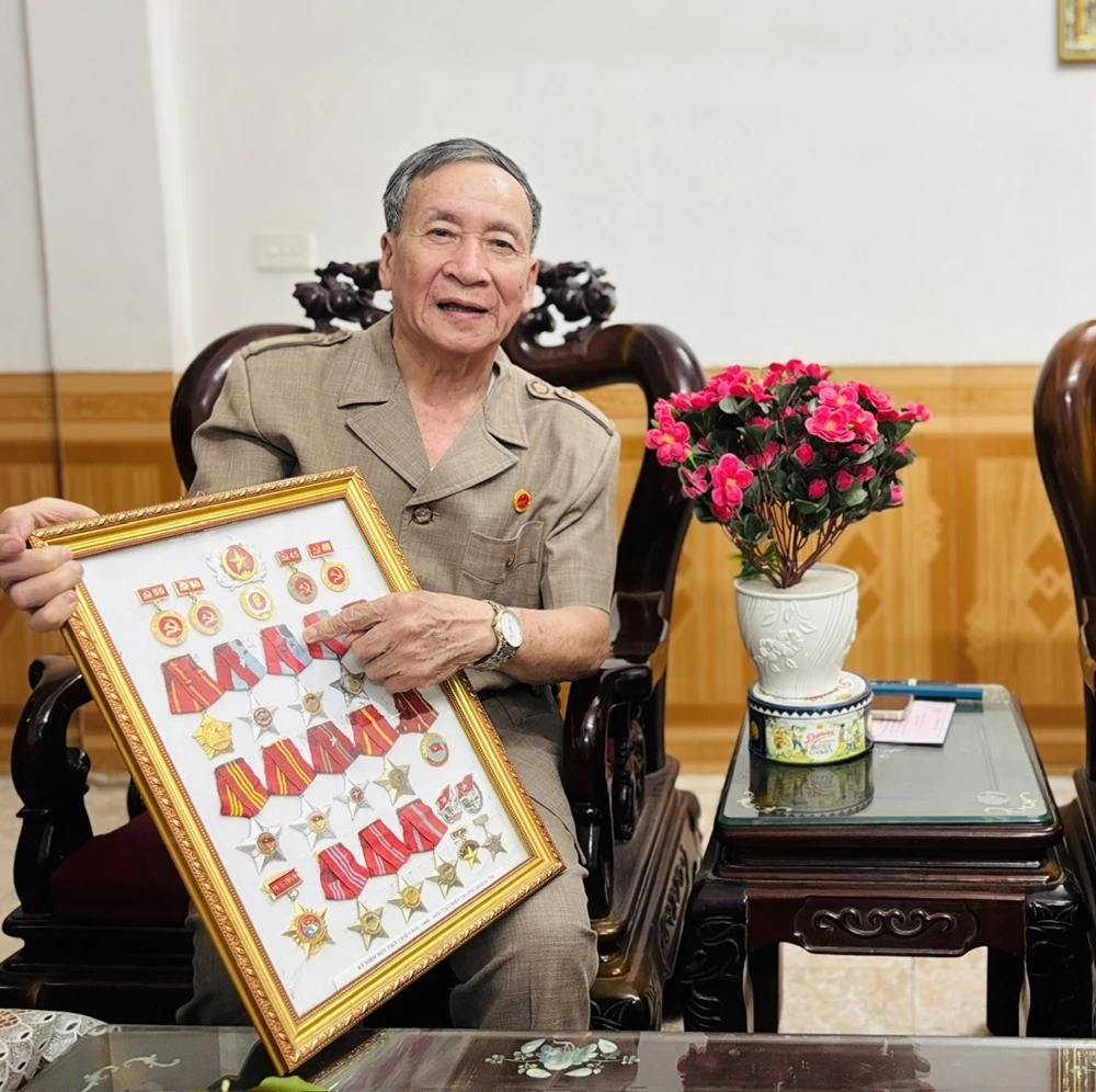 Khúc tráng ca của người lính (Bài cuối): Người trở về từ những “cơn mưa đỏ”