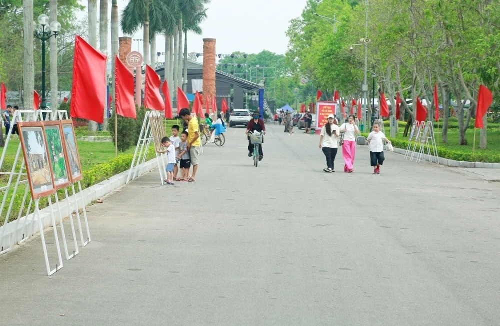 [Thanh Hóa xưa và nay] Mối quan hệ 65 năm kết nghĩa thị xã Thanh Hóa - thị xã Hội An qua hình ảnh, tư liệu