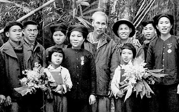 Ngày này năm xưa (1/5): Lần đầu tiên trong lịch sử, 20 vạn người dự mít-tinh Ngày Quốc tế Lao động tại Hà Nội