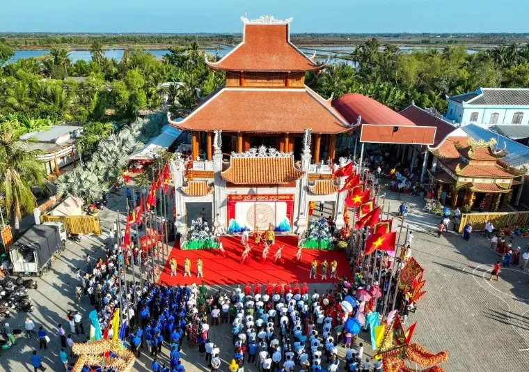 Nhiều hoạt động tưởng niệm các Vua Hùng trên cả nước